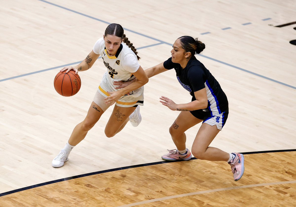 extremely blessed to have spent this past year in Twin Falls with an amazing group of girls &amp; coaching staff 💛💛 

excited to see what the next year holds for me.

All Glory To God for giving me another year to grow 🎚️.