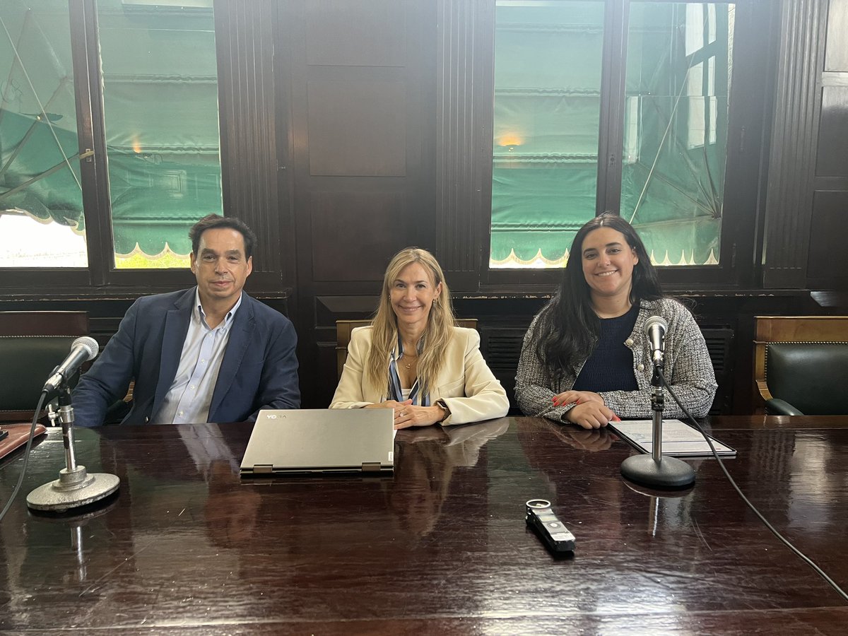 Cristina A. Dominguez tweet media