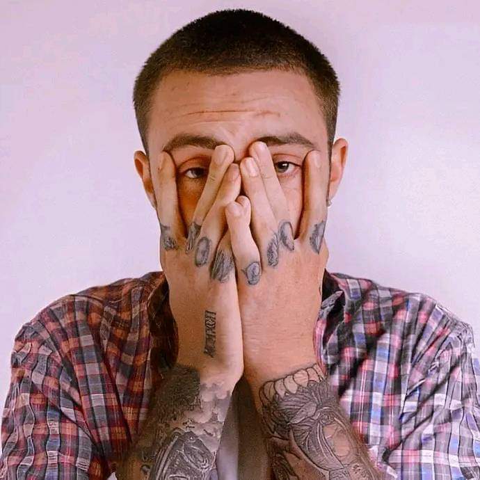 nxstypxet's tweet photo. Ariana Grande y la forma en que aún tiene presente a Mac Miller (me destroza) https://t.co/d2w4BMc96L