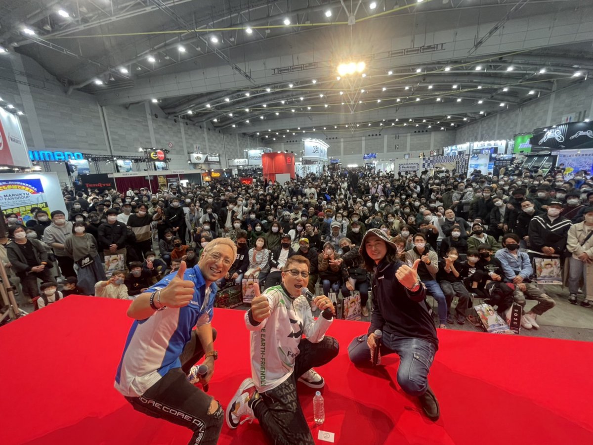 eisukekawakami's tweet photo. 【ここでしか見れない抱腹絶倒のステー���✨️】
大盛況の西日本釣り博2025！本日11:30～エギングトークライブです。是非お越しください😊
西日本総合展示場新館REDステージにて開催です！ https://t.co/rtJTyJtwjj