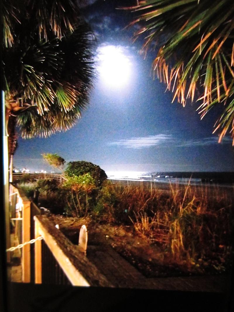 I’m a finalist in Island Vista’s Story Contest. Help me rally votes: flip.to/r/kmx95 <a href="/IslandVista/">Island Vista</a>