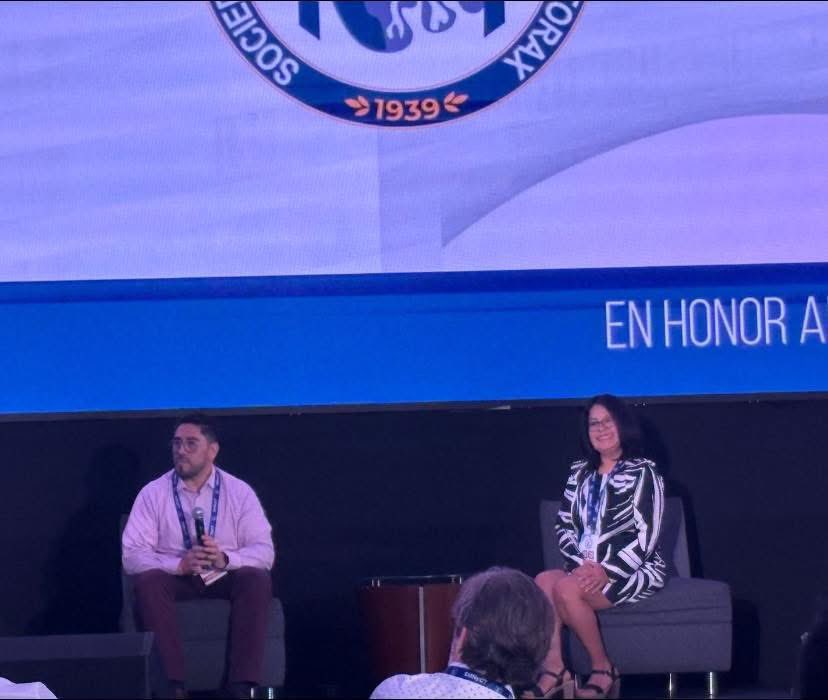 Departamento de enfermedades intersticiales en el 83 avo congreso mexicano de neumologia y cirugía del tórax 🙌. El intersticio no descansa