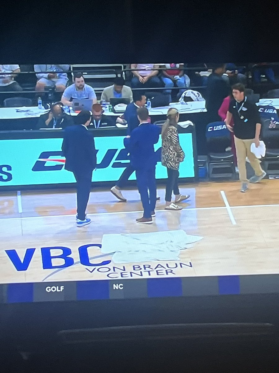 ryne_buchanan's tweet photo. CUSA Championship Game is in a rain delay because the roof has a hole…if only there were another arena in the *checks notes* USA with a fully functioning roof 🙄 https://t.co/R3BFDBkEJN