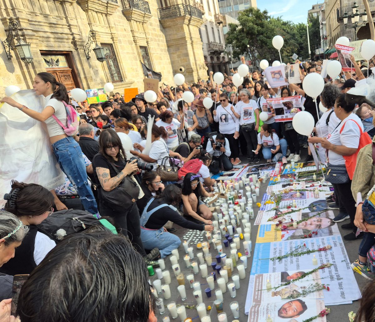 Teuchitlán nunca más. Ni un desparecido más.
Velada y manifestación en #Guadalajara
