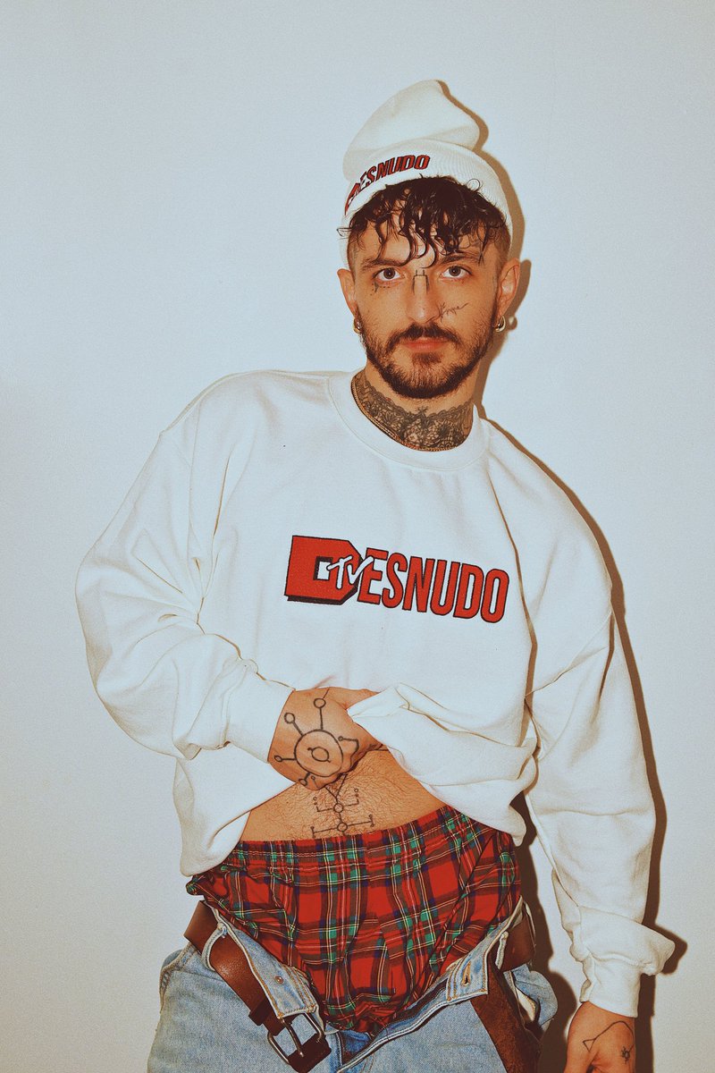 Visit desnudoshop.com to discover more | 
<a href="/blewvy/">blew velvet</a> photographed by @oh_dii