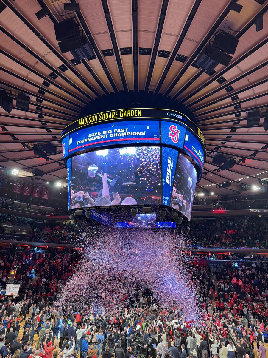 myboy_RJ's tweet photo. Coming to the BE tournament for nearly 15 years…long time coming.
#SJUBB https://t.co/lSqiwnvccK