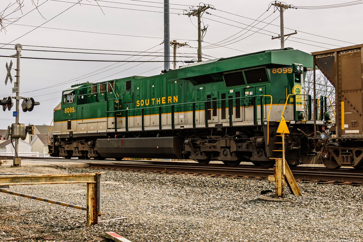 TTGandyDancer's tweet photo. Side yard railfanning capture of the day - Norfolk Southern No. 8099, the "Southern Railway" Heritage Unit, leading NS 178 en route to Bellevue, Ohio. The timing couldn’t have been better as it powered past the yard just before the rain arrived.

Video Clip - https://t.co/setDyvCTQs

#sideyardrailfan #railroadphtography #ttgandydancer #railfanning #NorfolkSouthern #railfans_of_instagram #railheritage #diesellocomotive #trainphotography