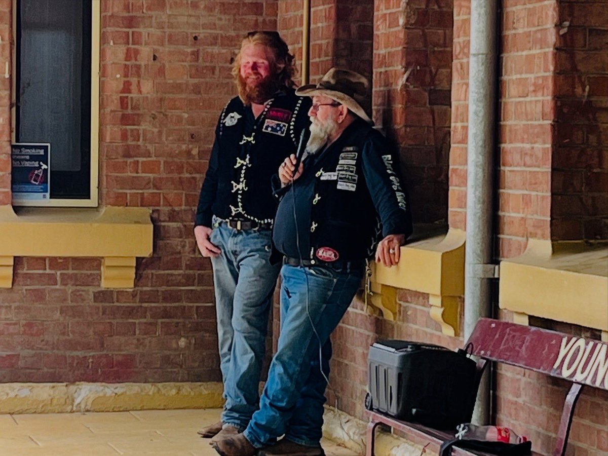 JennyRolfe4Riv's tweet photo. Currently following 80+ riders on the way from #Young to #Stockinbingal via #Temora as part of the Black Dog Ride - Young NSW.

The ride seeks to raise awareness of depression, mental health and suicide prevention.

Congrats to all involved, especially Dale and Tex. https://t.co/UJflZZdnwj