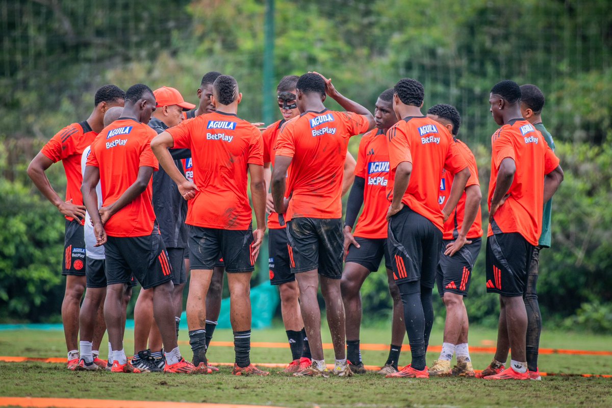 DTCesarTorres's tweet photo. #DTCésarTorres | Iniciamos un nuevo microciclo de preparación previo a disputar nuestros partidos amistosos internacionales frente al seleccionado de Russia 🇷🇺 el próximo 21 y 23 de marzo.

Seguimos trabajando con pasión y con la mirada puesta en la Copa Mundial Sub-20 en 🇨🇱 https://t.co/b1grghPzZ5