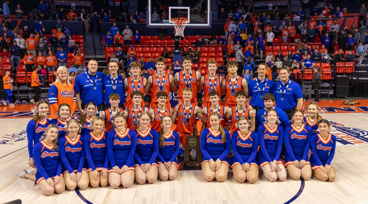 2⃣0⃣2⃣5⃣ #IHSA BOYS BASKETBALL STATE FINALS🏀
🇺🇸 America's Original #MarchMadness

🏆Class 1⃣A | State Championship🏆
🥇Hope Academy 71
🥈Eastland 38

⭐️HA-Tyjuan Hunter (26 pts, 11 ast)
⭐️EHS-Parker Krogman (17 pts)

📰Box▶️ihsa.org/data/bkb/1Box4…