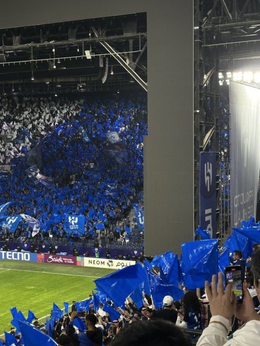 لمتابعيني 
بمناسبة فوز الهلال 

300 ريال 💸
لشخص واحد السحب موثق يالفيديو 
الشروط رتويت للتغريده 
و اضافة 👈🏻 <a href="/iSa3ud/">سعود</a>