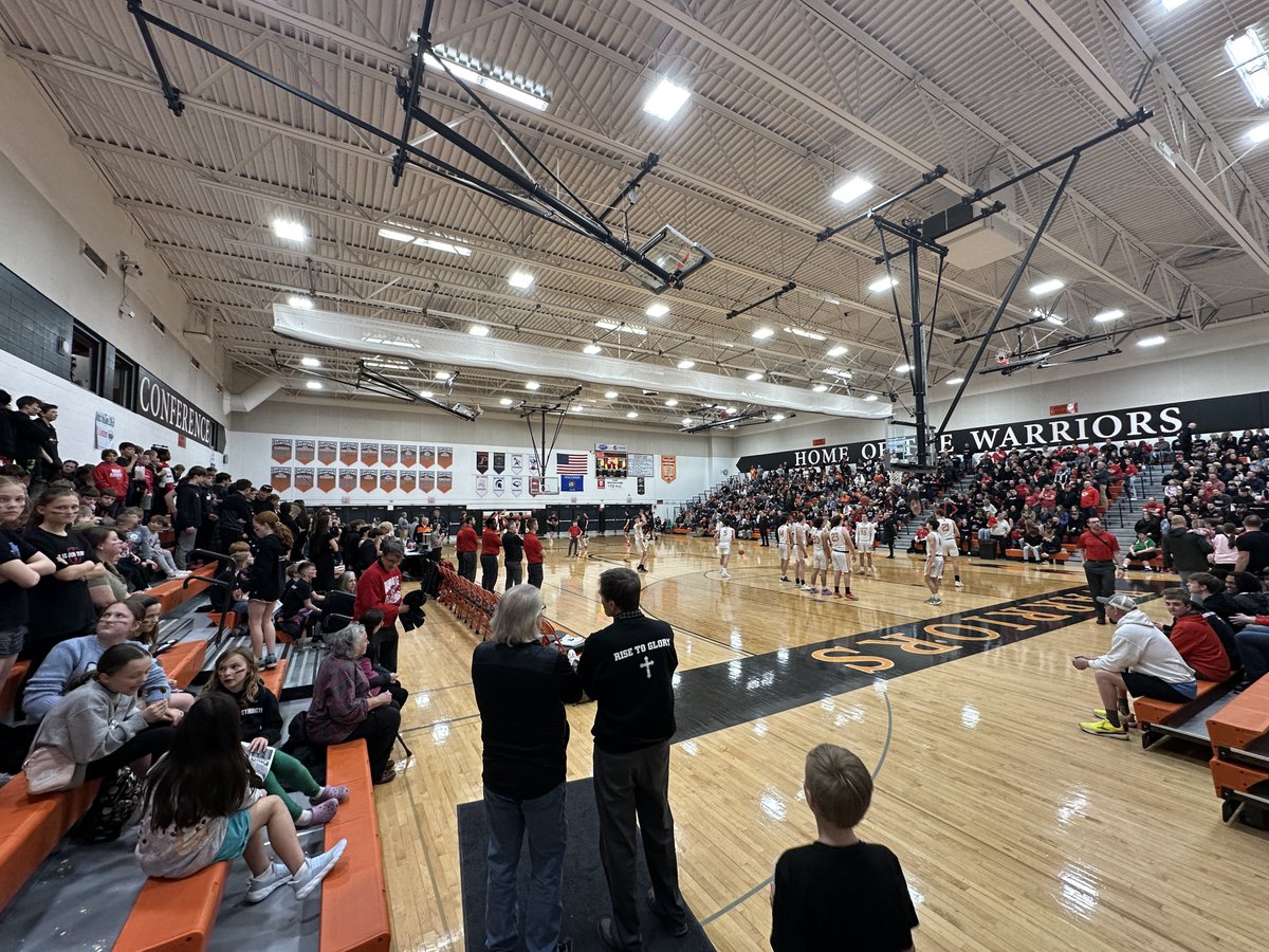 Big crowd in Portage for Oakfield and Abundant Life. #wisbb