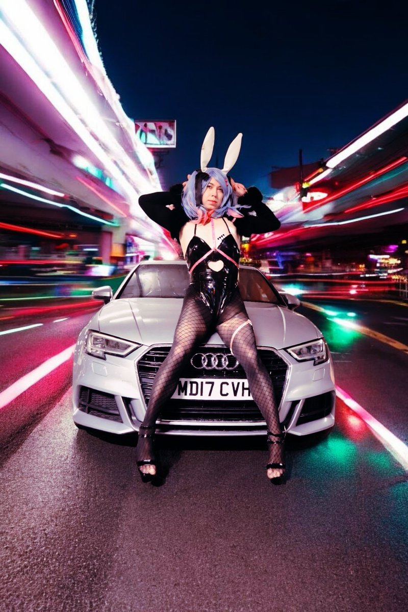 🚘Rabbit Hole Miku went racing 🚘

#cosplaylife #cosplayuk #cosplayofinstagram #rabbitholemiku #cosplayer #egirl #anime #lolitain #mikumiku #hatsunemiku #cybergirl  #miku  #SEGA  #stockings #animegirl #ValentinesDay #Valentines