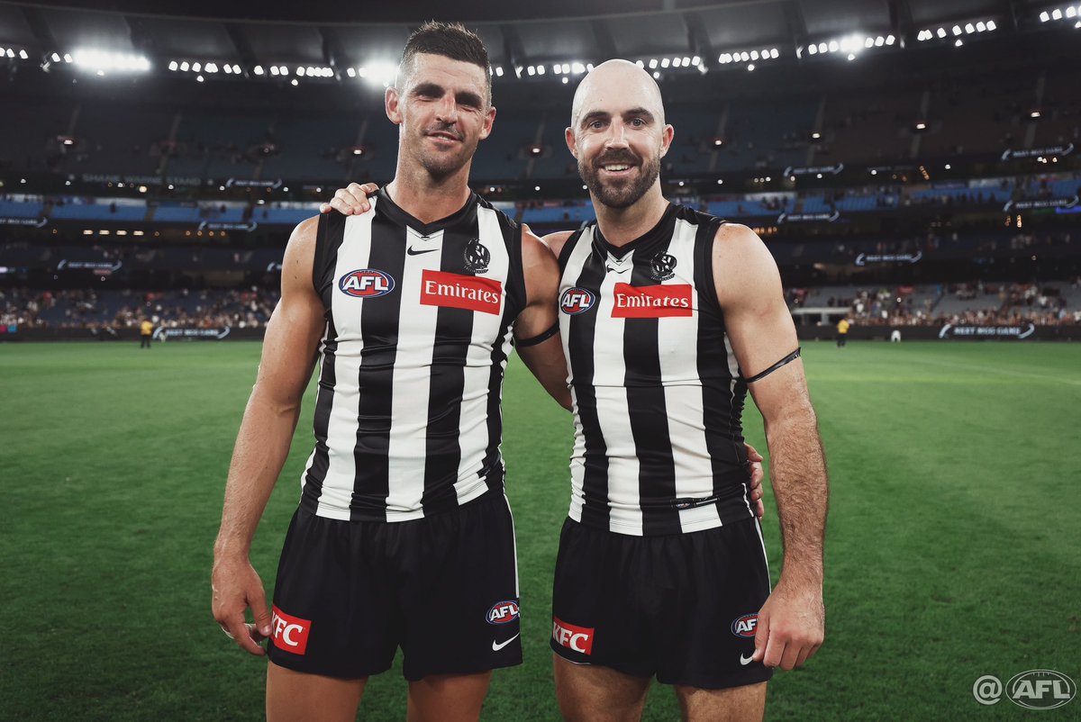 MichaelCWillson's tweet photo. Side by side 307 times 🤝 #AFLPiesPort https://t.co/quevzcYrsl
