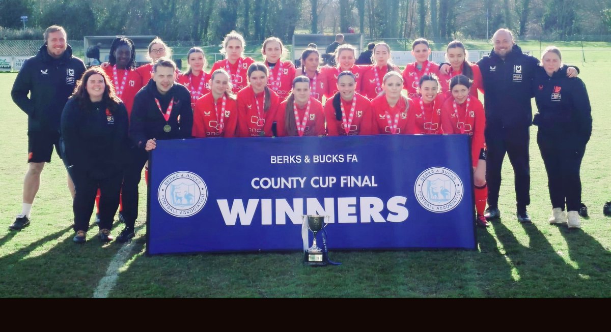 mandyloulife's tweet photo. So proud of Imi and the MK Don's U16 Girls today in the Beds and Bucks County Cup. Winners! Well done girls Xx #mkdonsset #u16girlsfootball #adeyfieldpeands
#adeyfield #adeyfieldschool https://t.co/m2HKxkt5ii