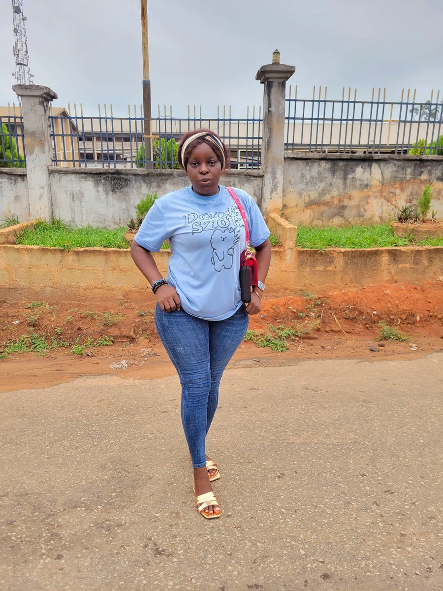 Queen_Achalugo's tweet photo. Hating on me is pointless... 🫵
I only care about 3 things ...👇
* my kids 👭
* Money 💰 And
* How I look 📌
#March27th
#selflove
#mumof2girls
#badassmom https://t.co/kfeGmtQHMK