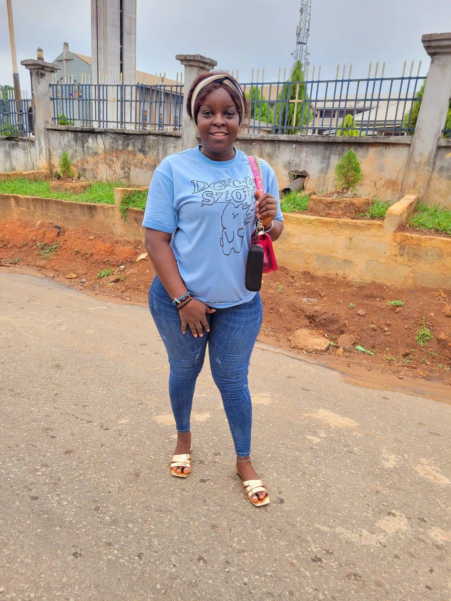 Queen_Achalugo's tweet photo. Hating on me is pointless... 🫵
I only care about 3 things ...👇
* my kids 👭
* Money 💰 And
* How I look 📌
#March27th
#selflove
#mumof2girls
#badassmom https://t.co/kfeGmtQHMK