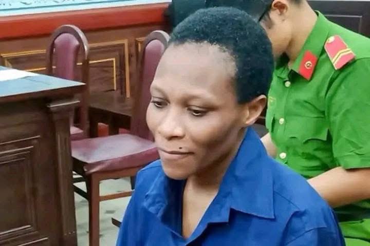 PETERMAYA027's tweet photo. She is a mother.
She is a sister to someone.
She is a daughter to someone.
She is a friend to many.
She has children who love her.
She is a proud Kenyan woman.
She is a patriotic Kenyan

Keep Margaret Nduta in your prayers, for she has a second chance to thank God. https://t.co/BkYbQcuSMk