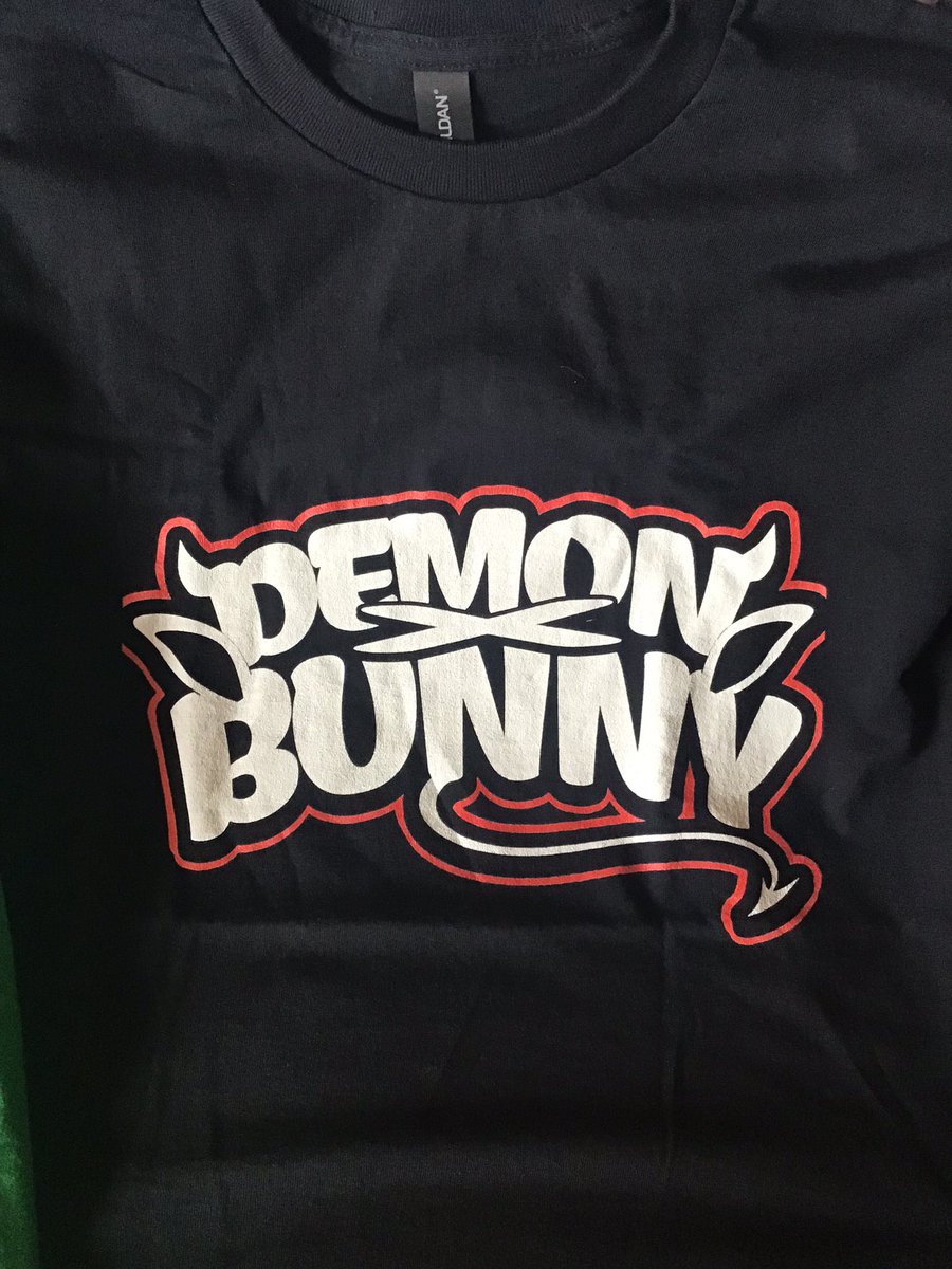 Karma_Kills_836's tweet photo. Hey Guys ๐๐#MultiverseMailCall ๐๐ฐWe just got in our New @DemonxBunny Logo shirts & U know we had to get the Green lol ๐They are even cooler in person ๐
Thank u so much as always @WeAreRosemary ๐ฐ & @TonyLucassio for such awesome new treasures ๐
https://t.co/zwsZL2Hxei https://t.co/RdB9YCjvth