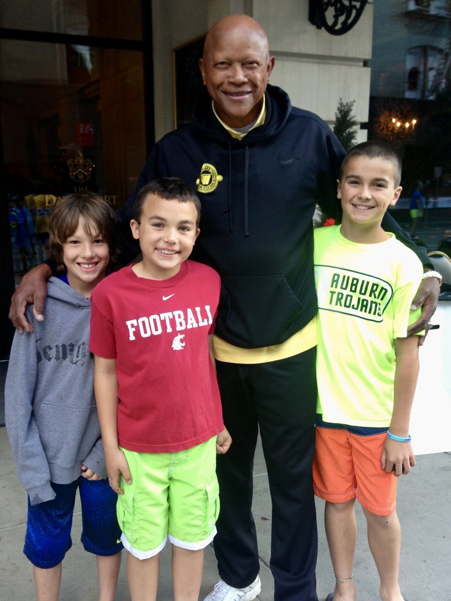 ckrilich's tweet photo. 10 years ago #slickwatts made time to encourage these boys at Hoopfest.  They ended up winning it all.  RIP Mr. Sonic https://t.co/QIPC9ASAom