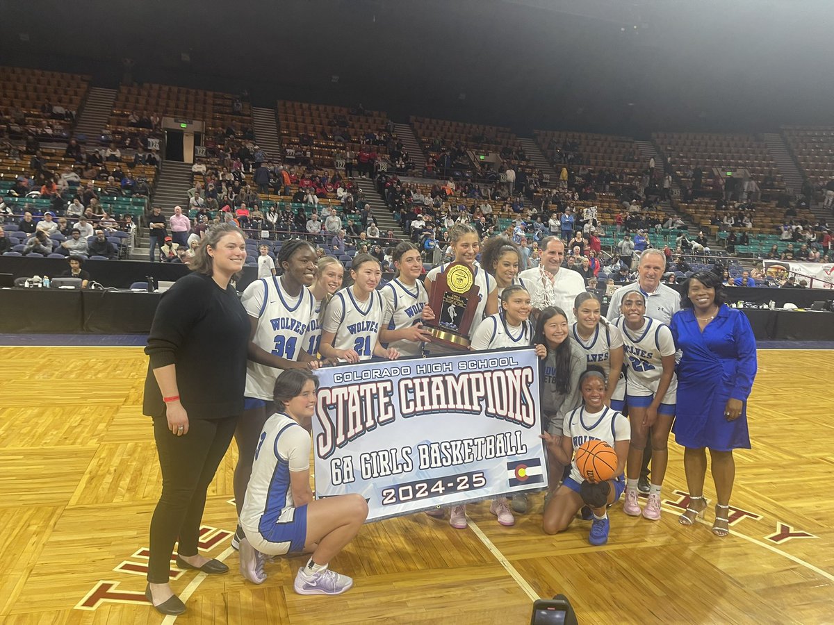 lgdcma's tweet photo. 🏆🏆🏆🏆🏆!!! CONGRATS ON ANOTHER STATE CHAMPIONSHIP!! GRANDVIEW GIRLS BASKETBALL IS A DYNASTY! https://t.co/exEohYkw1x