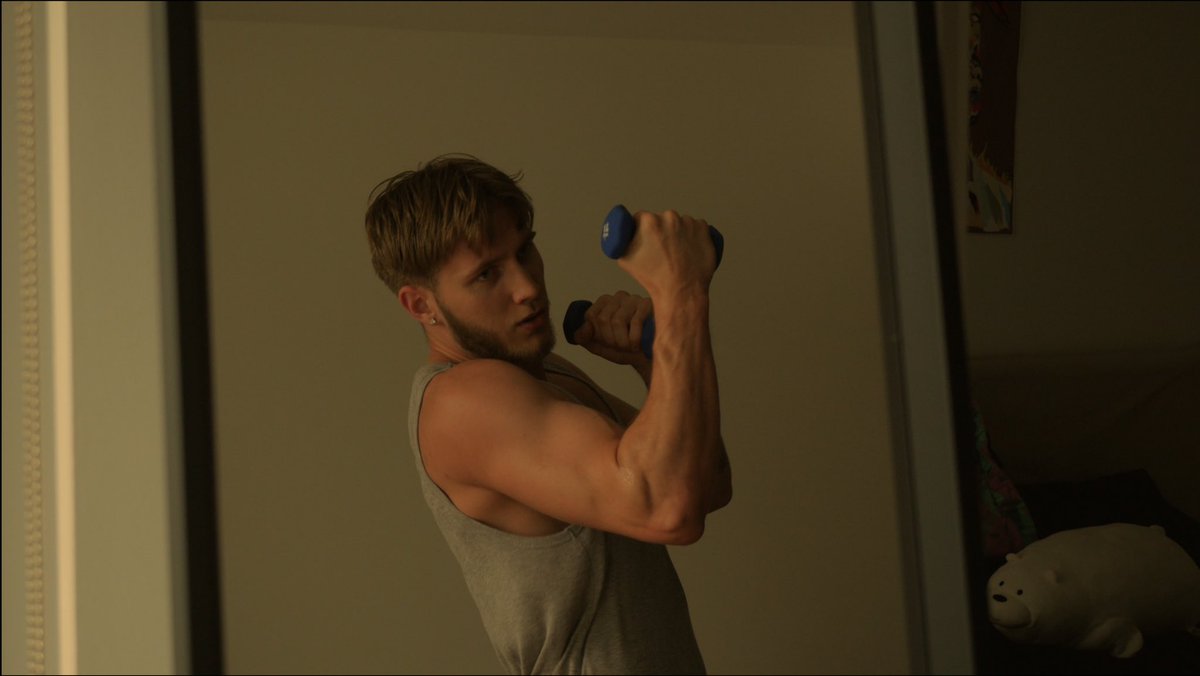 Only weights I use are for shadow boxing.

Still feel stronger than ever.

Explosive strength improving steadily.

Athleticism increasing. 

Technical work getting better. 

Student of the game🎯