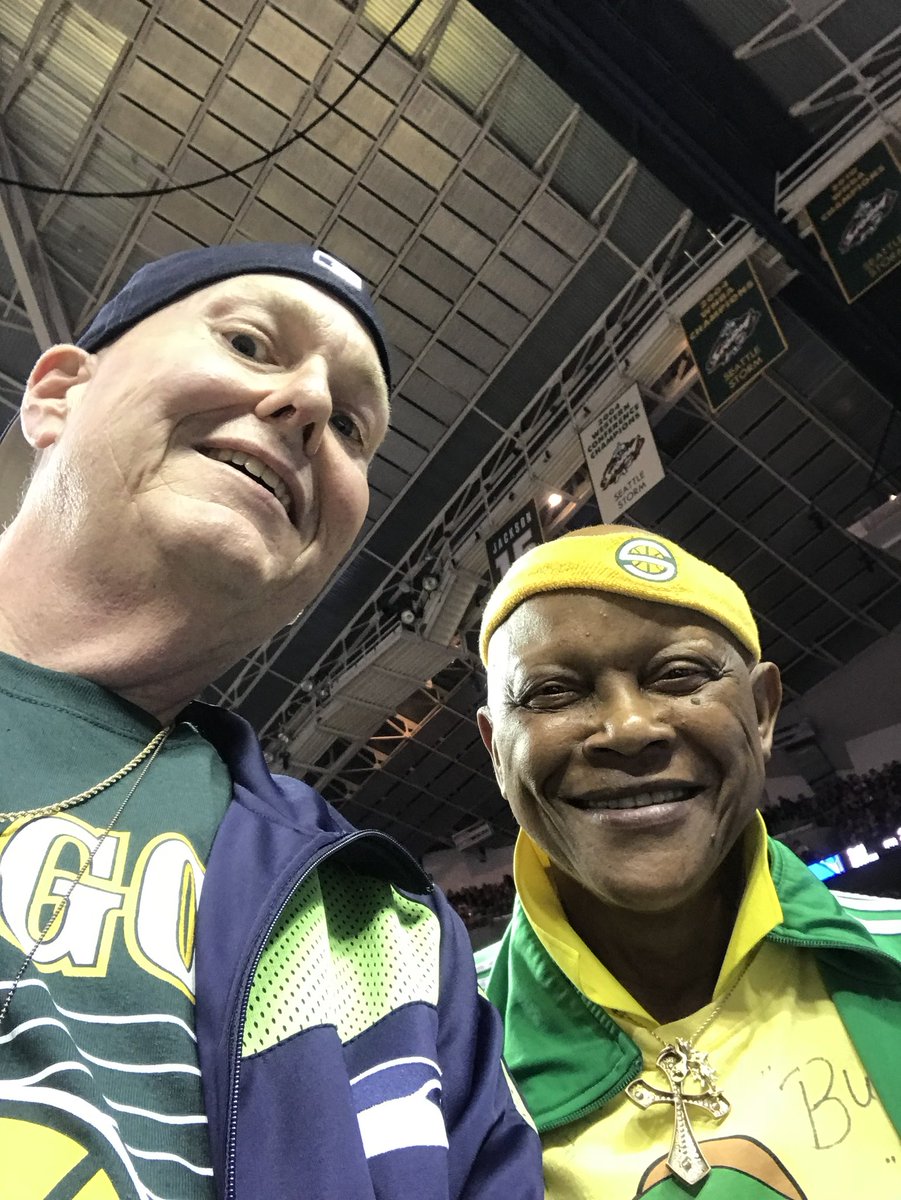 BigLo66's tweet photo. It’s been a rough week… 
Today is Super tough. Seattle lost a true Super human. Slick Watts was an angel on earth and I will NEVER forget him. I’m so thankful that I’ve known him and his family for many years @donaldwatts24, my heart goes out to you and the Family. #RIPSLICK https://t.co/VxafWg8Ahv