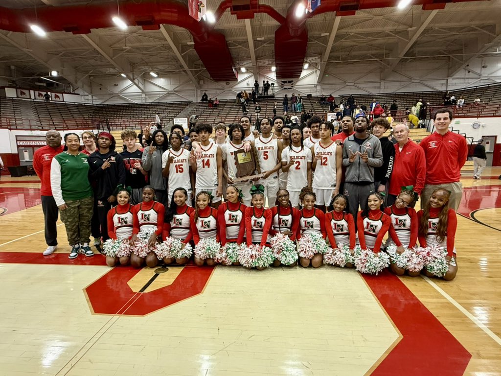 The Lawrence North Wildcats are regional champions! Final score 80-45 over Mooresville. Semi state information forthcoming. Go Wildcats! #LTpride #GoCats 🏀