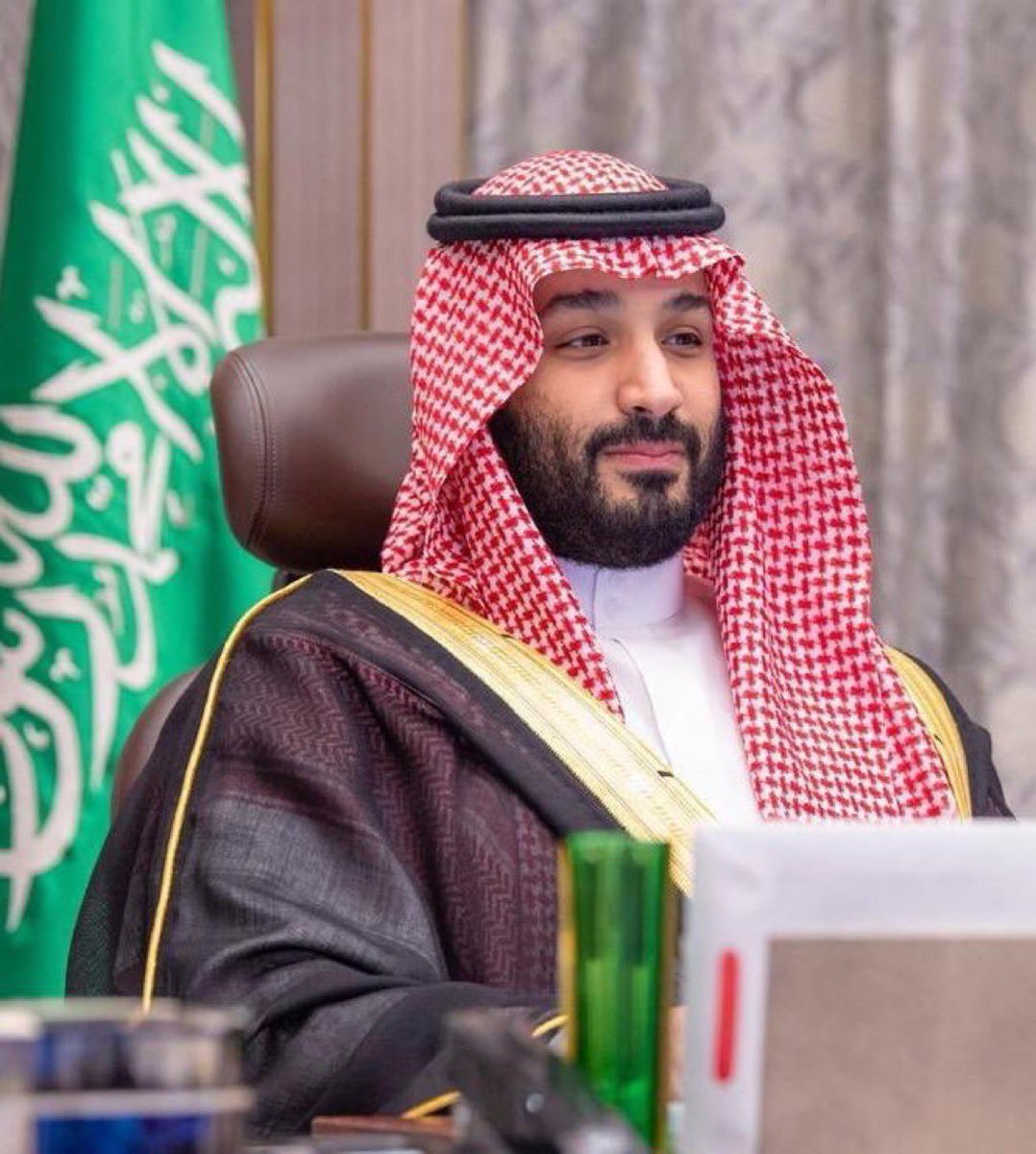 #الدكتور_عبدالله_العتيبي

قصيدة في سمو ولي العهد الامير محمد بن سلمان حفظه الله 
youtu.be/yz59vEr0Ops?si…