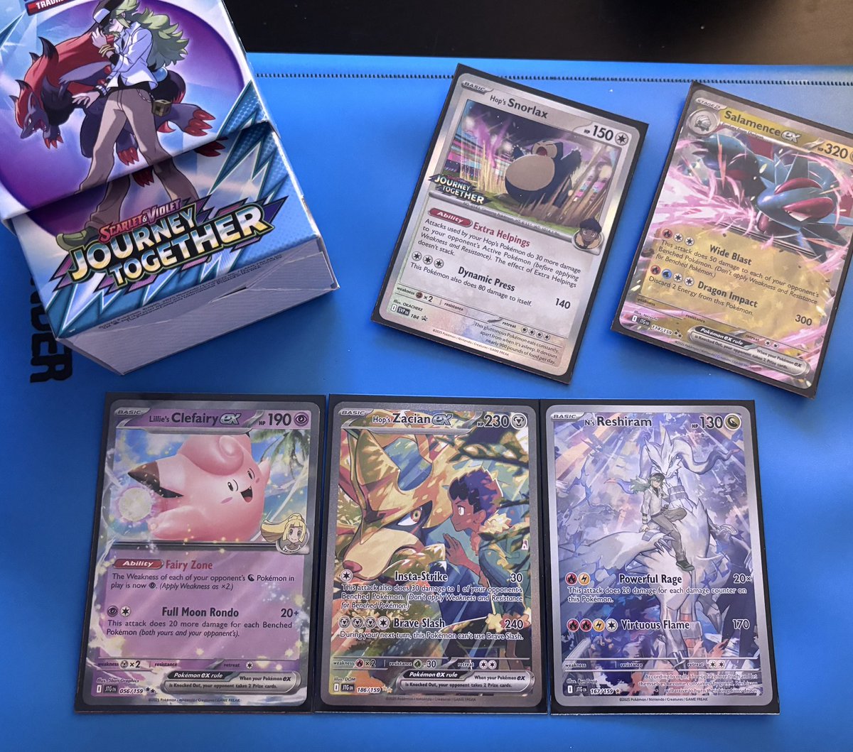 DororoSigg's tweet photo. @LeonhartYT @Pokemon @PokemonTCG I was lucky and got all of this. https://t.co/MZkbQVV8sv