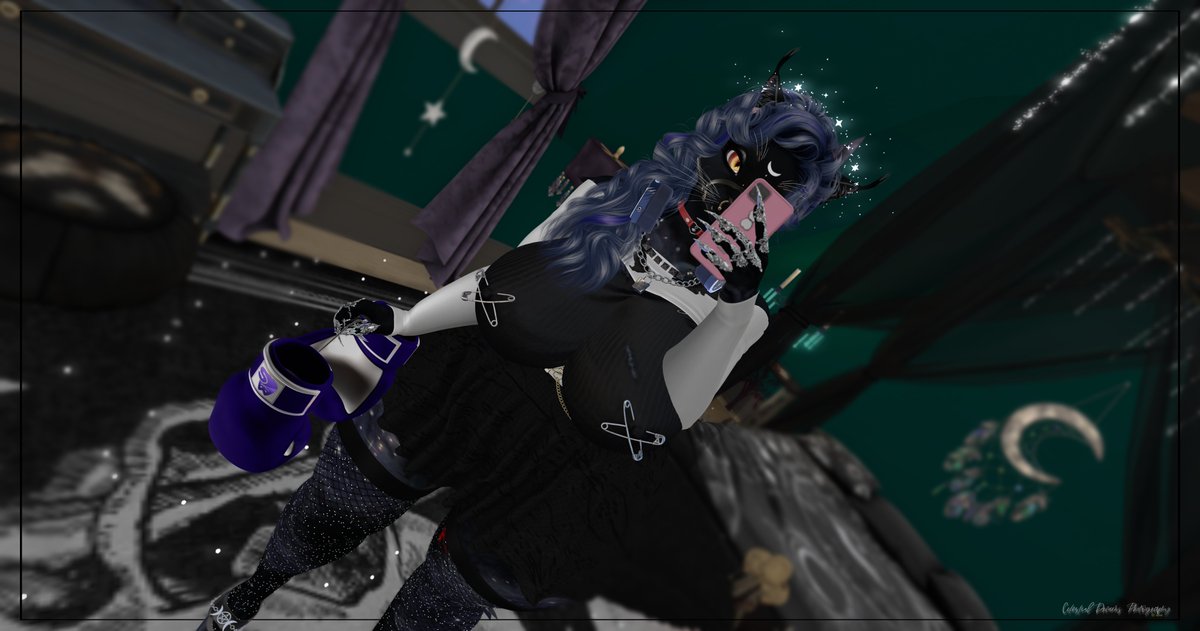 karareta592's tweet photo. Went to Monster Sauce today and caught the end of the fights! Then got to spin for a couple hours! Made sure to snag my gloves! If you weren't there, you missed out on some badass gloves!

#slfurry #slphotography #monstersauceSL https://t.co/K8ooqi2TmP