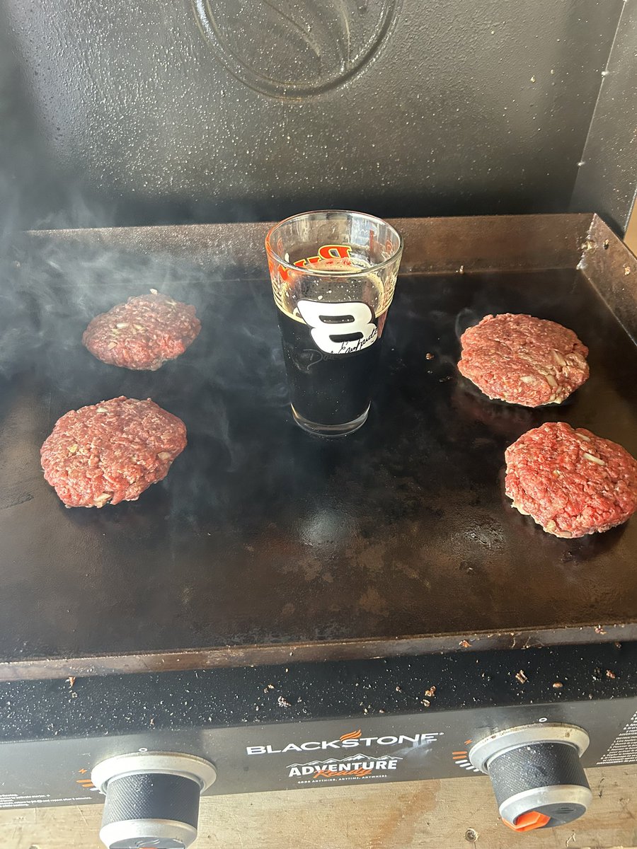 Noot Abdulah (@nsicnoot) on Twitter photo Dragons win… Juicy Lucy’s on the grill… Split the 8 for Dale Jr. … I love the NSIC! #NSIC #D2tourny Dragons win… Juicy Lucy’s on the grill… Split the 8 for Dale Jr. … I love the NSIC! #NSIC #D2tourny
