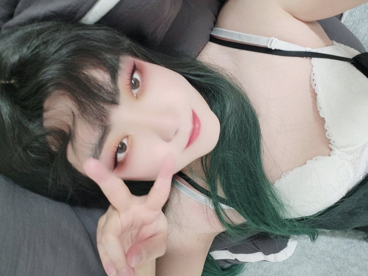 Kimmingy2's tweet photo. #시디 #크로스드레서 #여장 #풀업 #시디섭 #멜섭 #일탈 #sissy #cd #ladyboy #femboy #RT https://t.co/Ws6sl91r7j