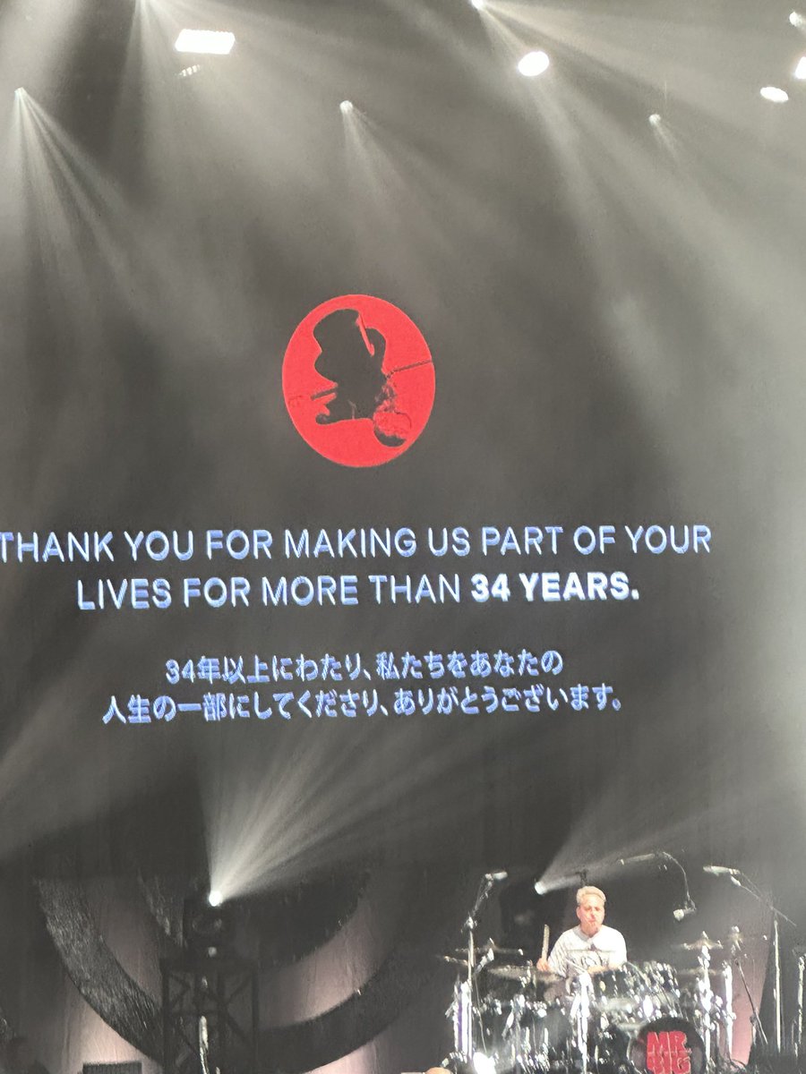 __LitSwD's tweet photo. ヒーローたちが集まったスーパーバンドMR.BIG PGのギターは喋るし、ビリーのベースはベースなの？だし、ニックはべらぼうに上手い太鼓叩きだし、猛者だらけなのにやはり聴き入ってしまうエリックの声
ずっとずっと大好きだ https://t.co/iPPEJLhFYD