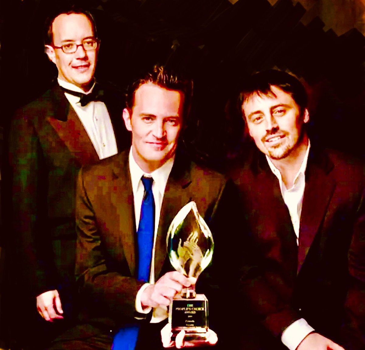 JeffreyKlarik's tweet image. 1995 Peoples Choice Award Favorite NEW TV Comedy
#davidcrane #mattleblanc #matthewperry @FriendsTV