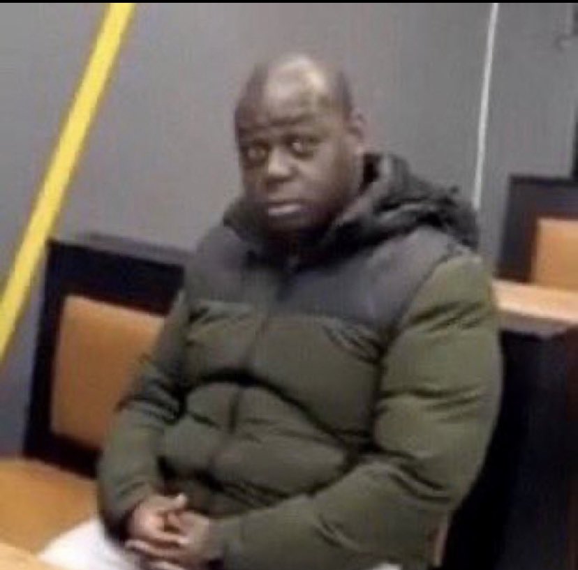 inmesy's tweet photo. même à mon anniversaire j’ai pas tout ça https://t.co/z64Pz6dPsL
