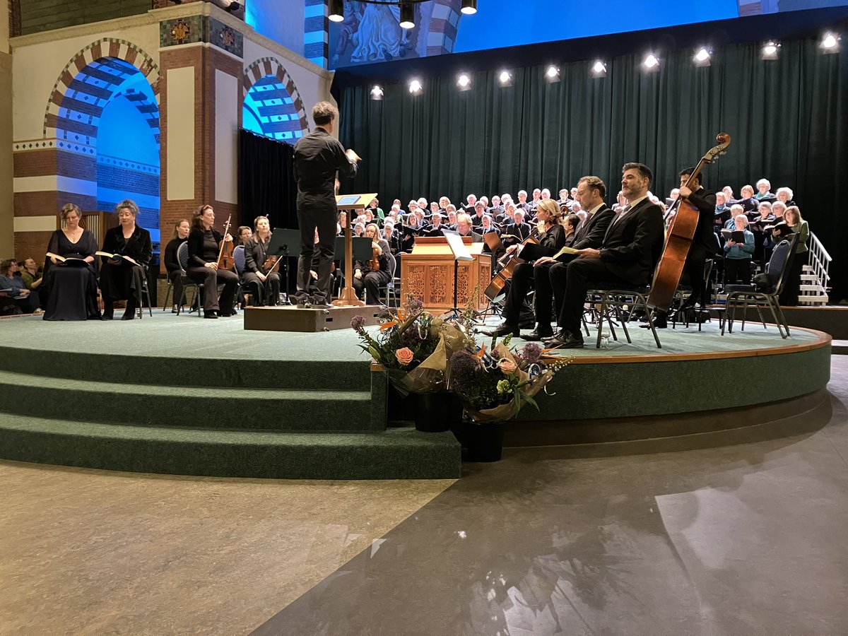 VanBijsterveldt's tweet photo. Vanavond geluisterd naar een mooie Messiah van Händel door het Delftse koor Cantarella en o.m. de prachtige Delftse sopraan Christina Völtl  #Delftsetrots https://t.co/ivcC5pLZJM