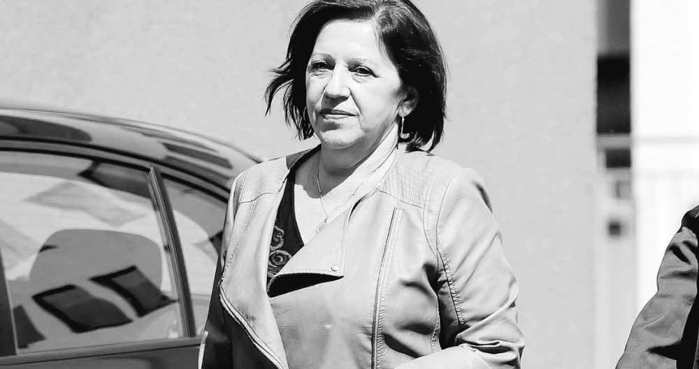 🔥 Czego naprawdę bała się Barbara Skrzypek? Kto cynicznie próbuje zrobić potwora z Ewy Wrzosek? 🔥

Barbara Skrzypek nie żyje. Legendarna sekretarka Jarosława Kaczyńskiego odeszła kilka dni po przesłuchaniu w prokuraturze, co od razu wywołało lawinę spekulacji, kłamstw i