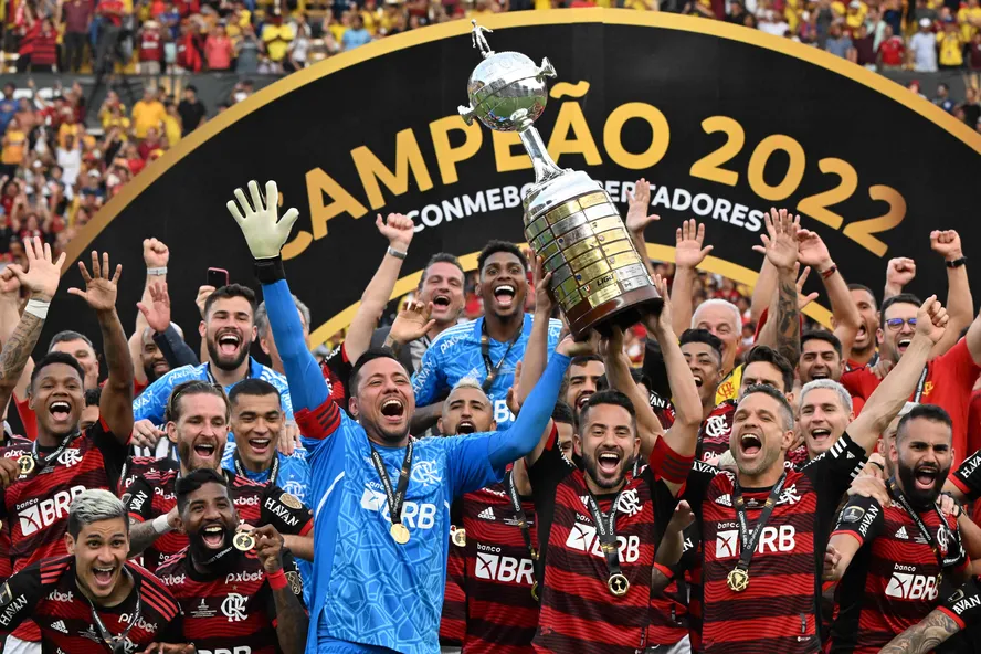 delaurentiis_br's tweet photo. O Flamengo foi tricampeão invicto da Libertadores 2022, com direito à melhor campanha de um clube na era moderna.