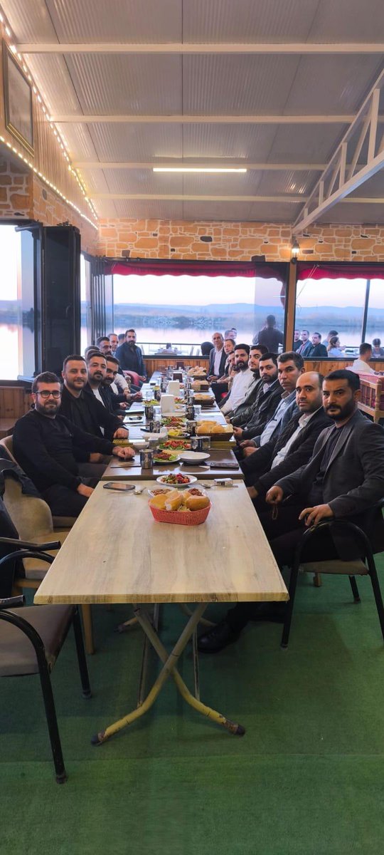 Yönetim Kurulu Üyemiz Sn. Reşit Yıldız ve TOBB Şanlıurfa Genç Girişimciler İcra Kurulu Başkanı Sn. Mehmet Suphi Karakuş ile İcra Kurulu Üyeleri, TOBB Şanlıurfa Genç Girişimciler İcra Kurulu Birecik temsilcisi Sn. Ahmet Dadak tarafından Birecik'te düzenlenen iftar yemeğine