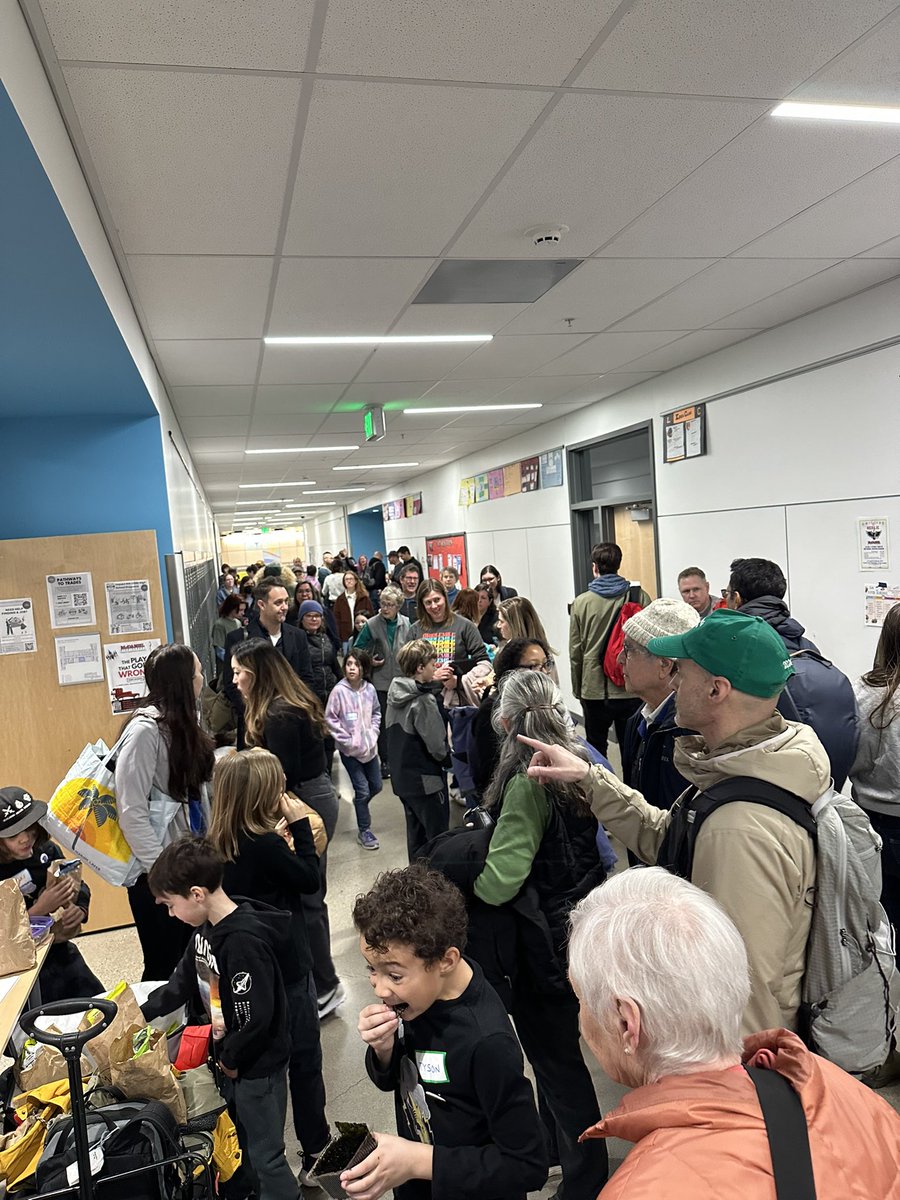 BrimJulia's tweet photo. Full House today for the Oregon Battle of the Books! Hallways and classrooms brimming with energy and excitement for the battle ahead!! Our students are talented and thanks to PPS staff and parents who are here to coach and support! @PPSConnect #OBOB https://t.co/fS0XK8FCPj