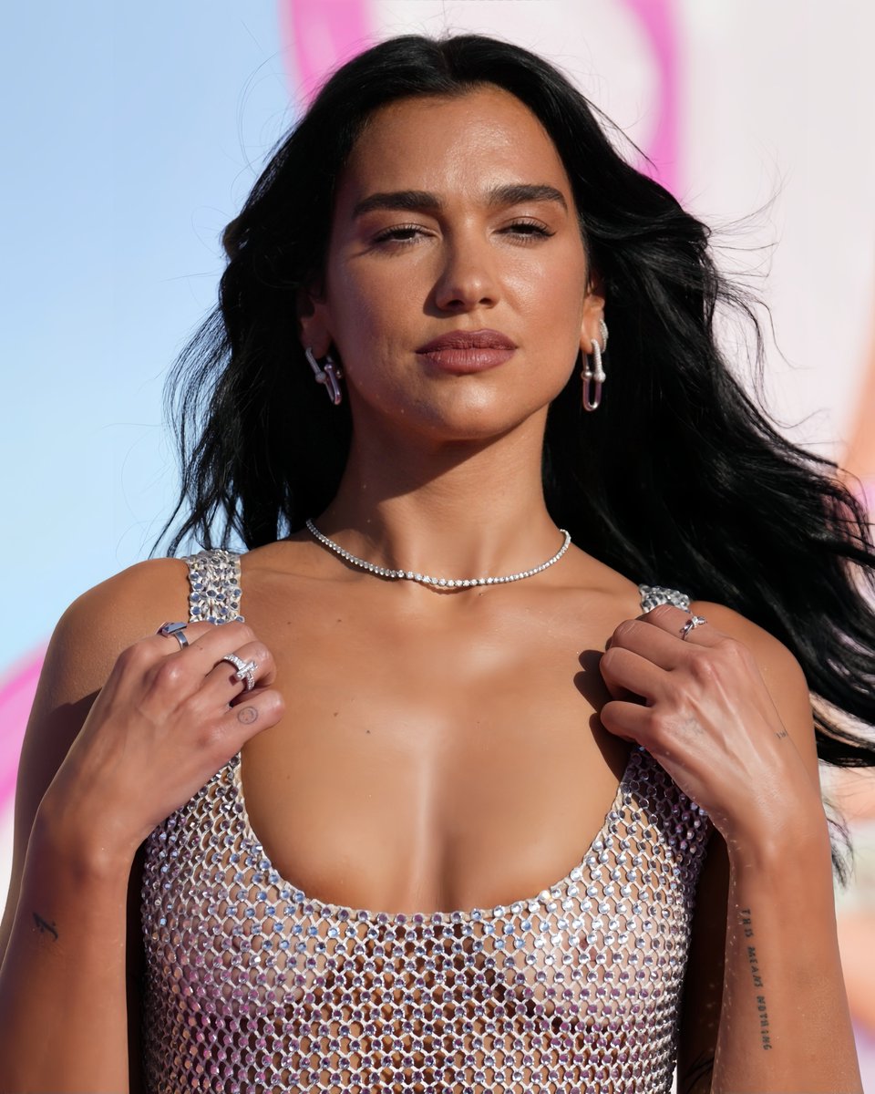 tap, hold, load in 4K