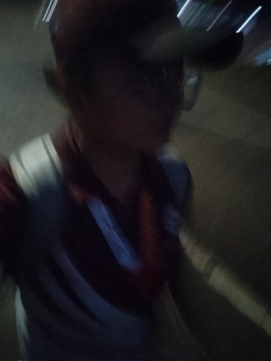 zephyrn_zip's tweet image. Wok wok wok wok after 12 hrs duty as ur Medic 😌 daw hubog