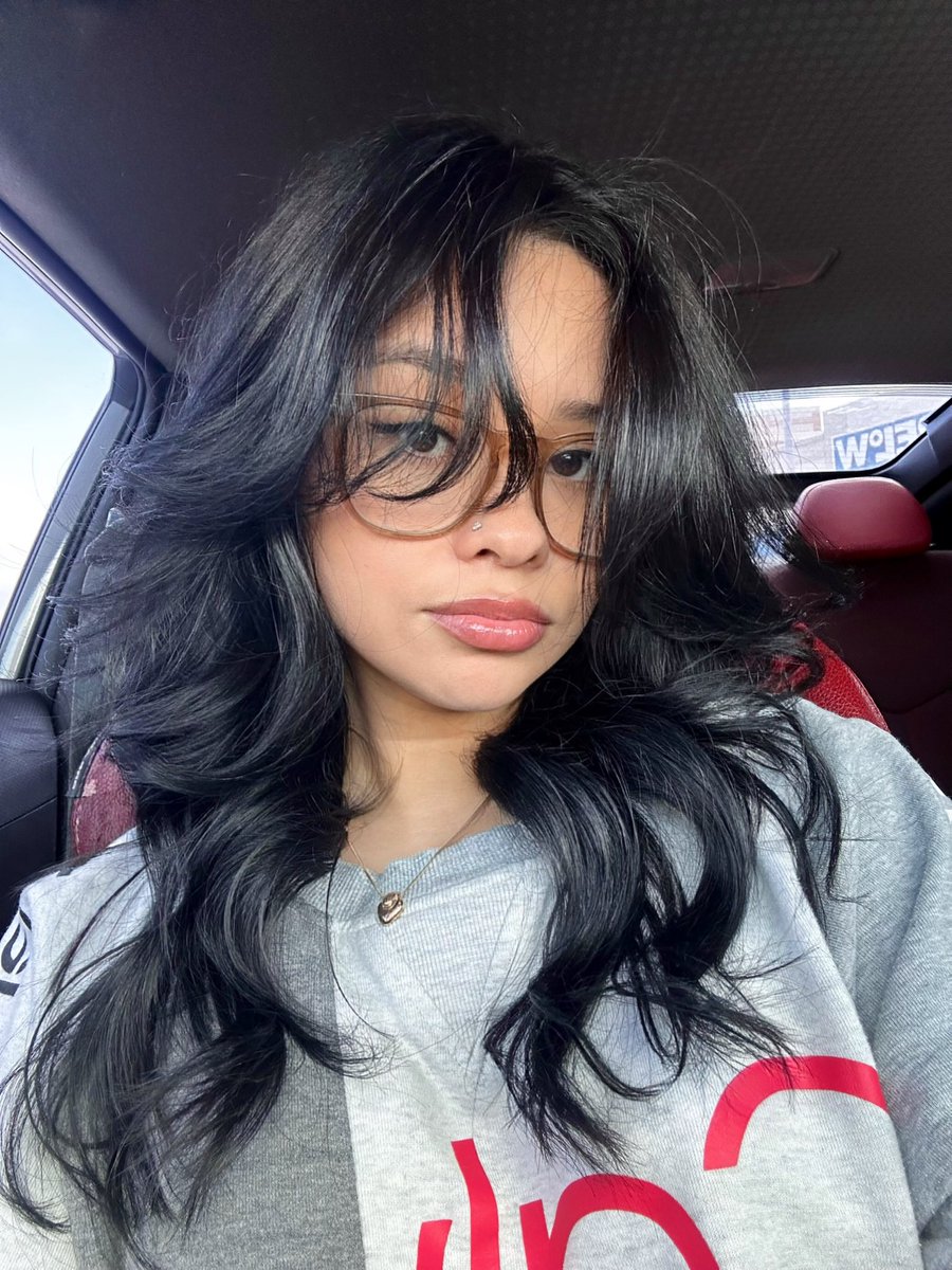 Idk why I bother changing my hair color when dark looks best on me 🥰 I’m obsessed