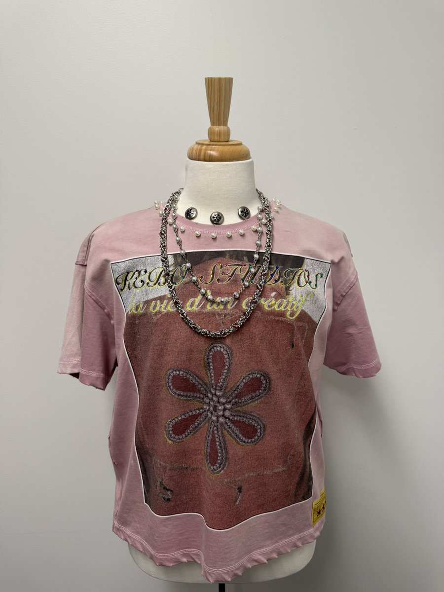KeboAtelierDart's tweet photo. PEARLED ROCKSTAR T-SHIRT, MARCH 29th 3:33PM EST. https://t.co/hH8KTSxV5T
