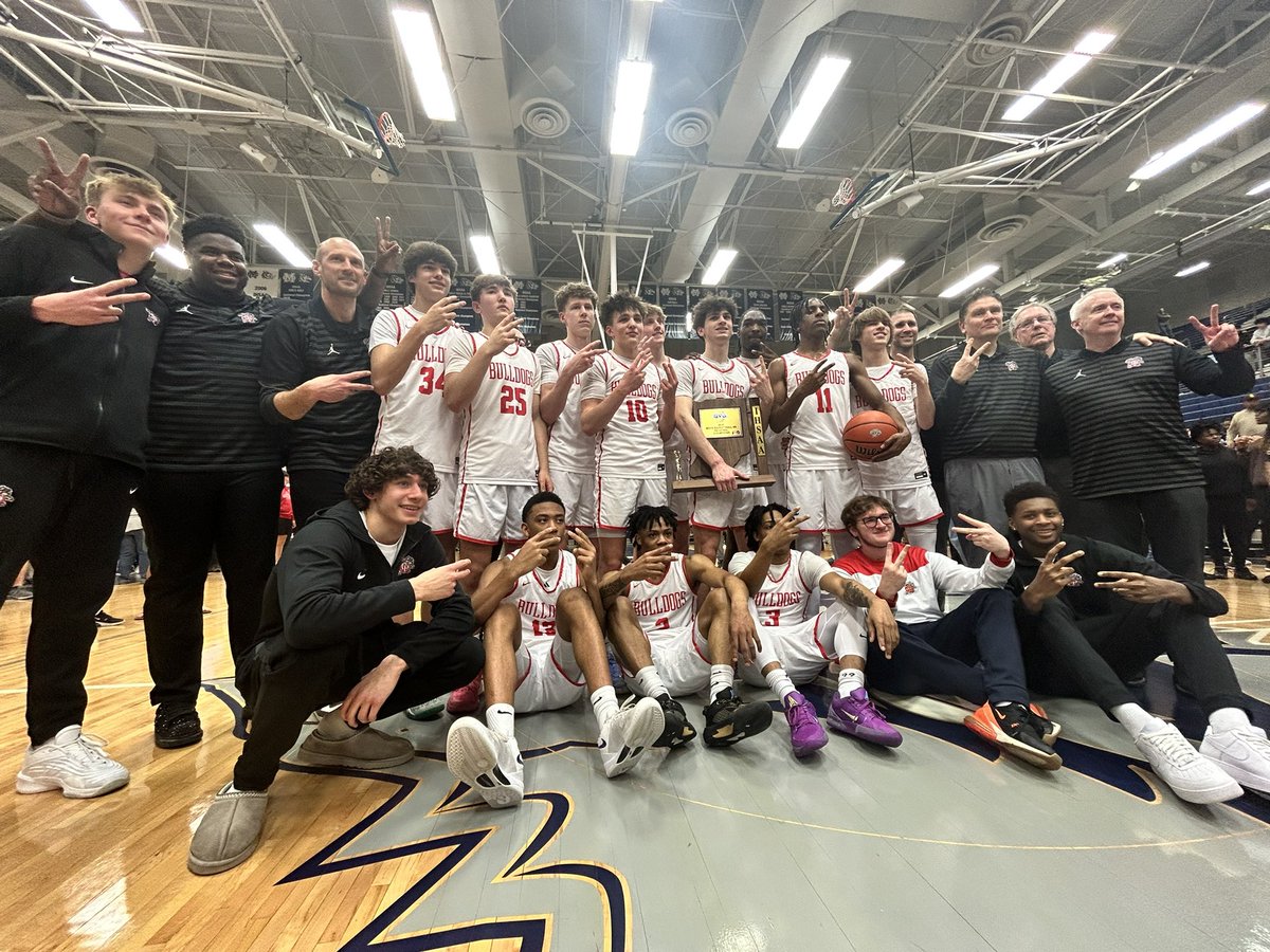 Proud of our Dogs today. Back-to-Back Regional Champs!