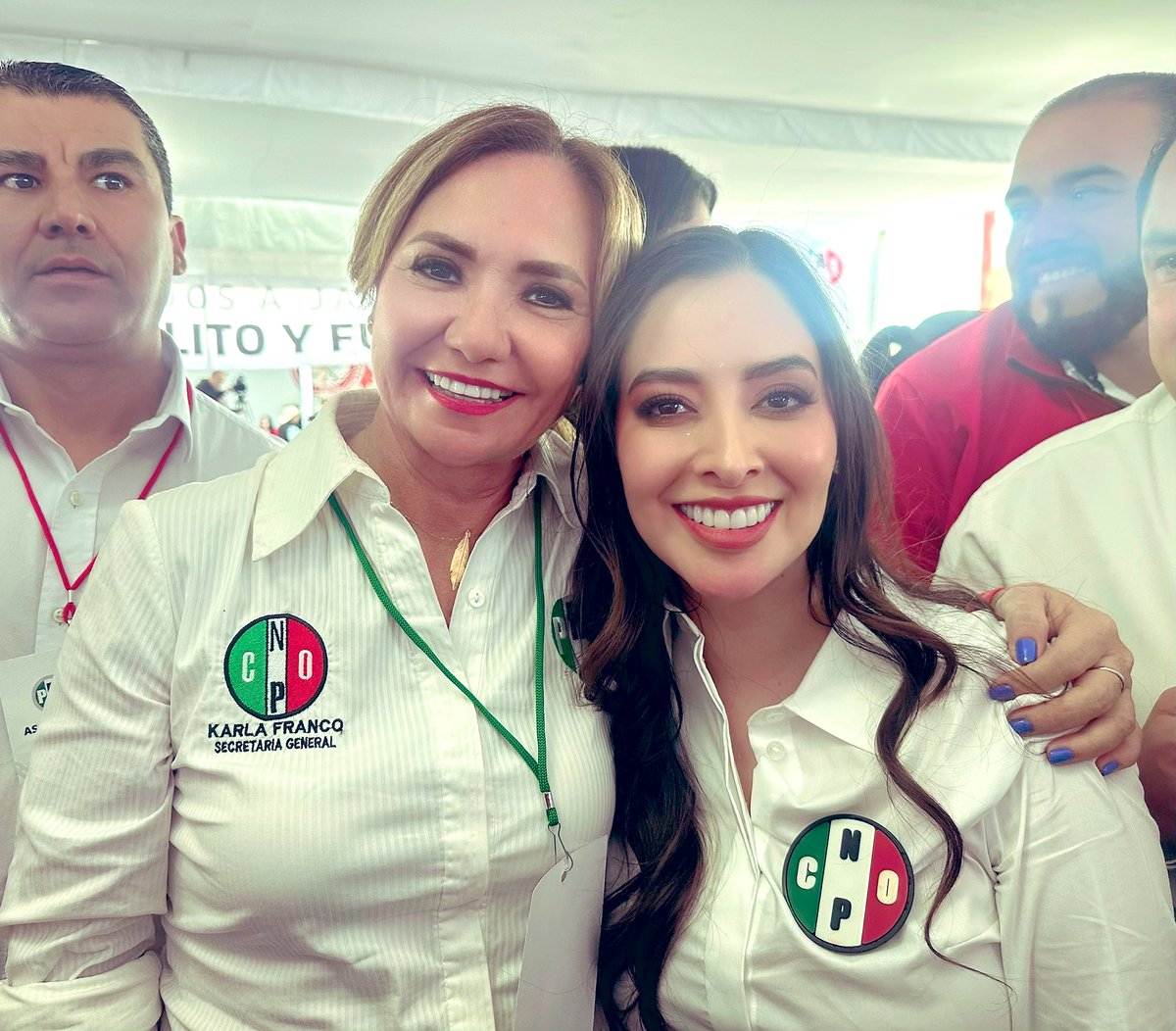 karlarfb13's tweet photo. Con gran ánimo asistí a la Asamblea Nacional electiva y toma de protesta de la nueva Secretaria de la @CNOPNacional para el periodo 2024-2027 Dip. @fuensantaGuerr4 

Con tu liderazgo y entusiasmo este gran sector seguirá por buen rumbo. Cuentas con la familia @CNOPyuc Enhorabuena https://t.co/E2tmtcp3rx
