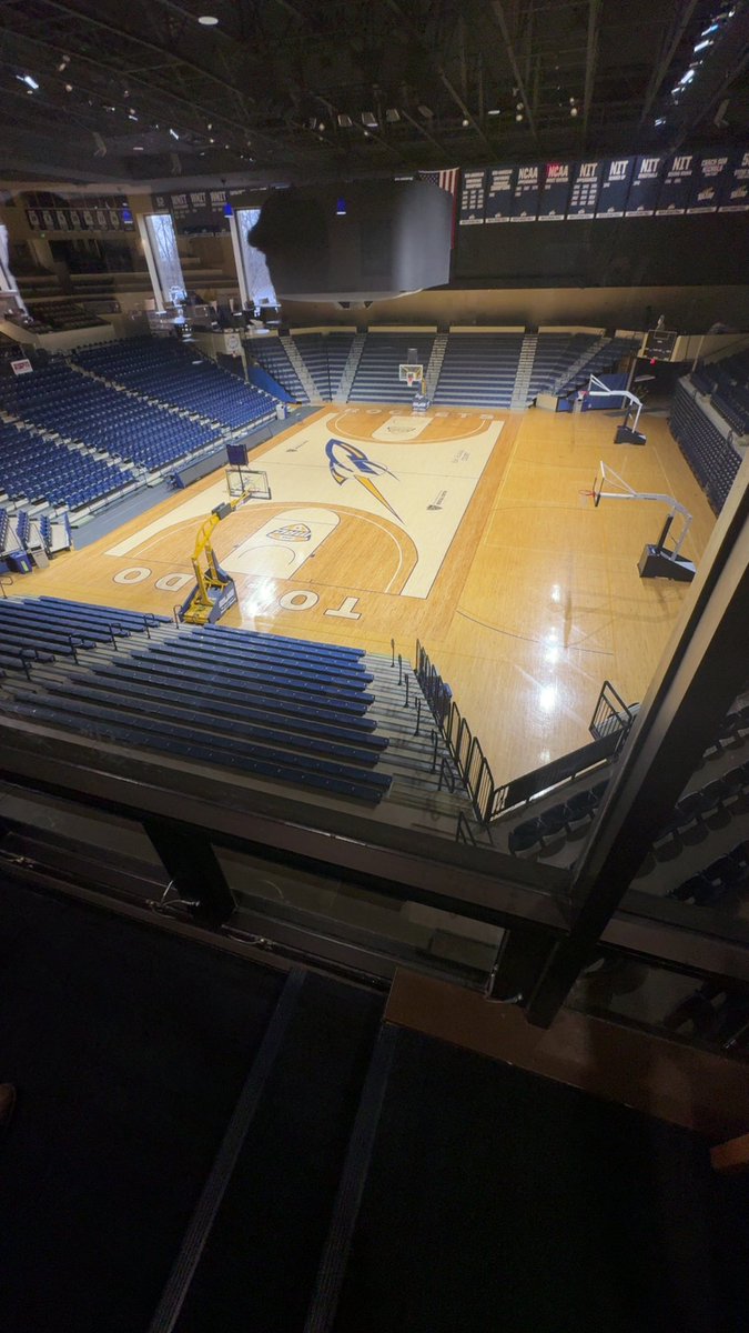 Had a great time at time at the university Toledo this weekend Thank you <a href="/_THarris1/">Travell Harris</a> and <a href="/ToledoQBs/">Robert Weiner</a> for having me!! <a href="/LargoFootball/">Largo Football</a> <a href="/Chase_Burrill/">Chase Burrill</a> <a href="/PinellasHSMedia/">Pinellas Highschool Media Group</a> <a href="/Biggamebobby/">Bob Putnam</a> <a href="/Andy_Villamarzo/">Andy Villamarzo</a>