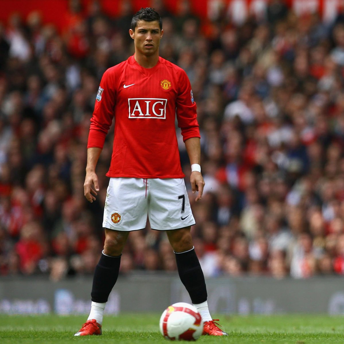 No Premier League player will ever replicate the magic that 23-year-old Cristiano Ronaldo unleashed in the 2007/08 season. The Madeira Maestro displayed his full arsenal, leaving no prisoners in his wake. An unstoppable machine of goals, assists, and trophies. A masterclass of