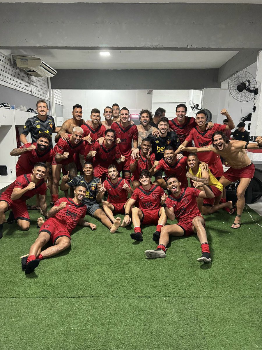 sportrecife's tweet photo. Tudo normal em Pernambuco! 🦁🔥 https://t.co/2evRb3jurJ